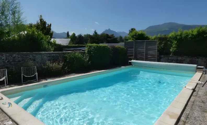 Maison L'oustaou avec piscine