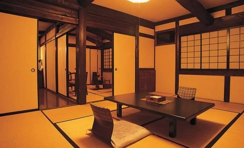 Yumoto Sugishima