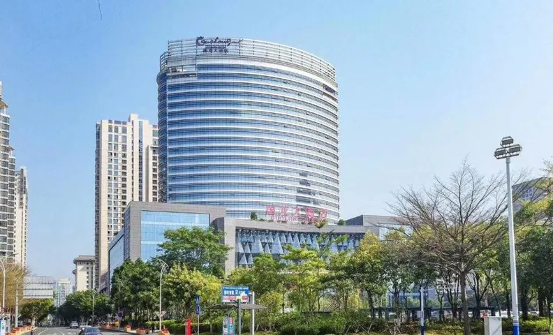 Guolong Hotel