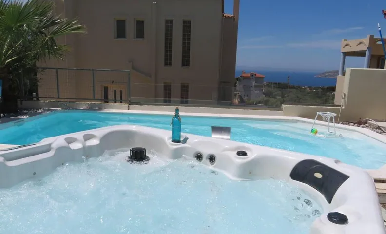 Thimari Sports Spa with private pool and jacuzzi