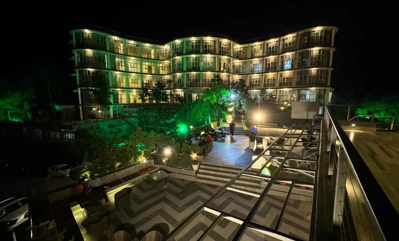 Hotel Barog Heights