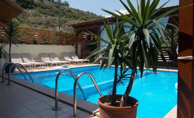 Kipos Resort