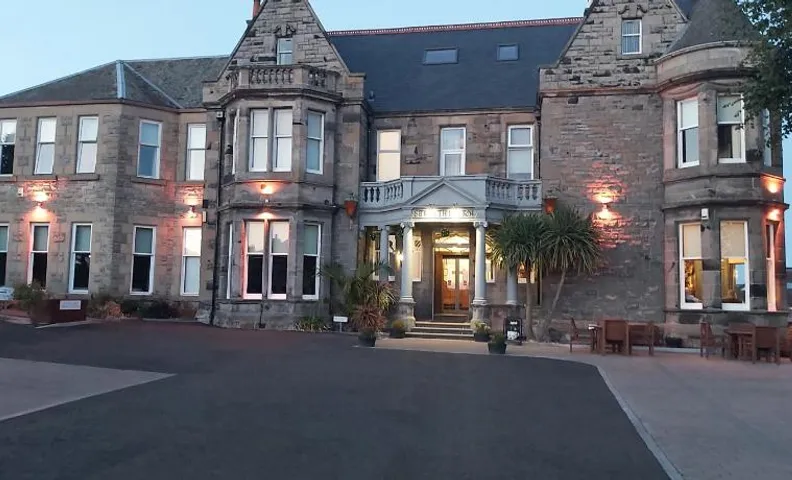 The Strathearn Hotel