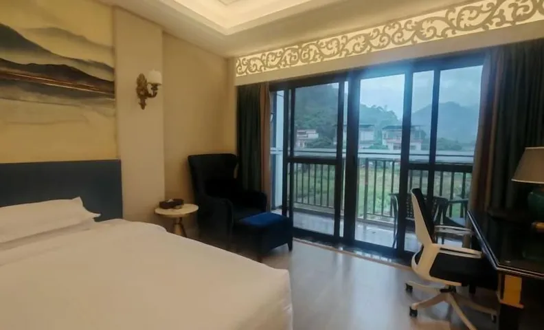 Zhenshan Hotel Resort (Zhaoqing Sihui Zhenshan Tourism Resort Area)