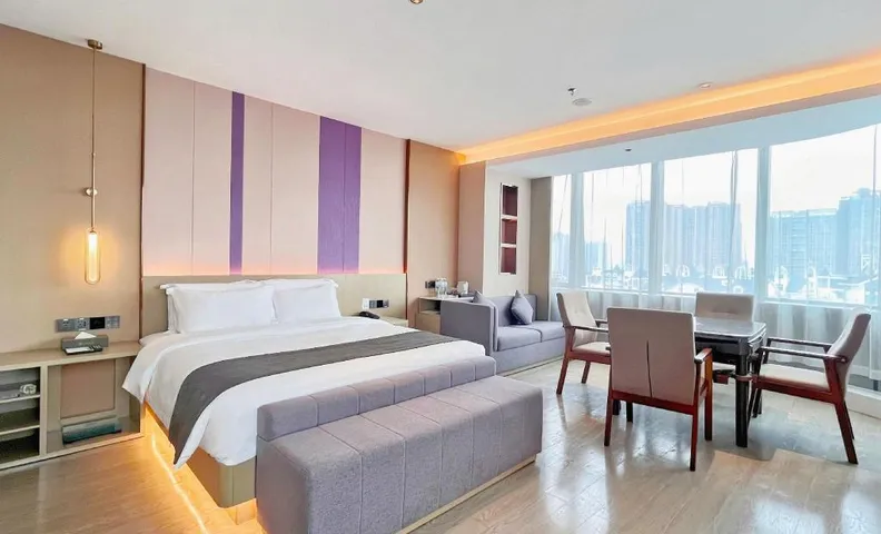 KDworld Hotel (Guigangke World High Speed Rail Station Store)