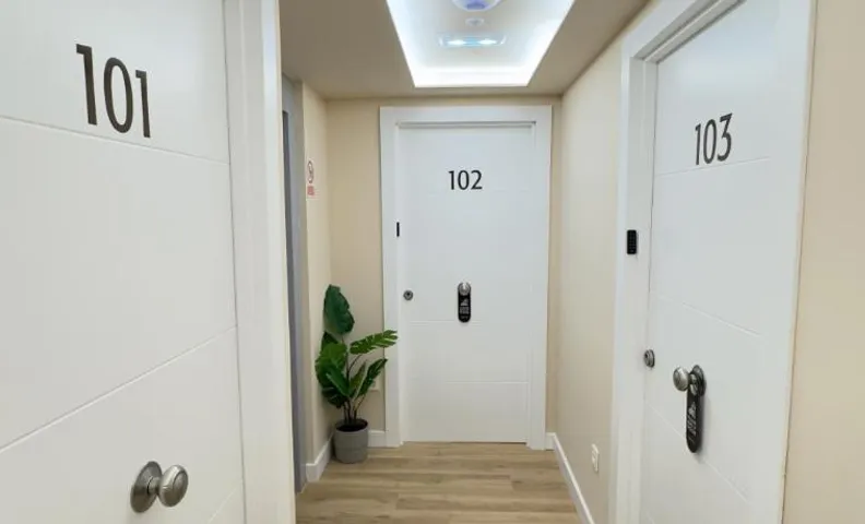 HOTEL SJ Puerta de Redes