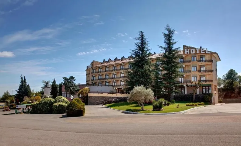 HOTEL REY SANCHO RAMIREZ SOMONTANO SL