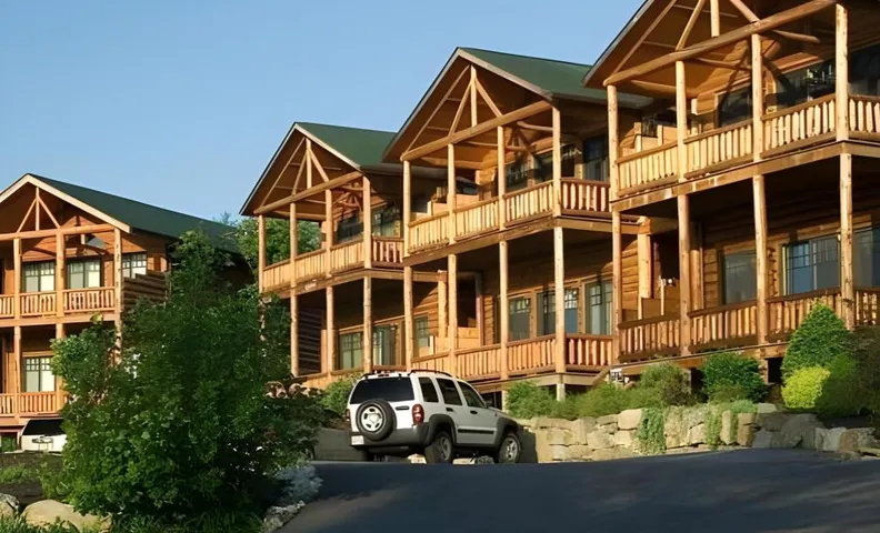 The Lodges at Cresthaven