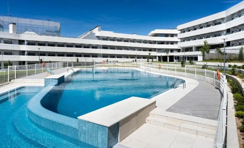 Student Experience Madrid Pozuelo - Luxury Hostel