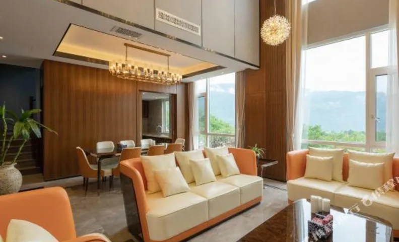 Dali CangShan Shimenquan Hot Spring Resort Hotel