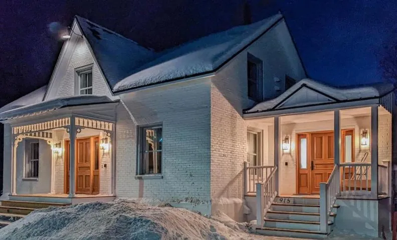 Maison ancestrale complètement rénovée 4 chambres
