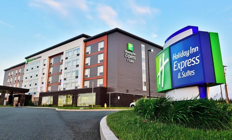 홀리데이 인 익스프레스 & 스위트 세인트 존스 에어포트 바이 IHG