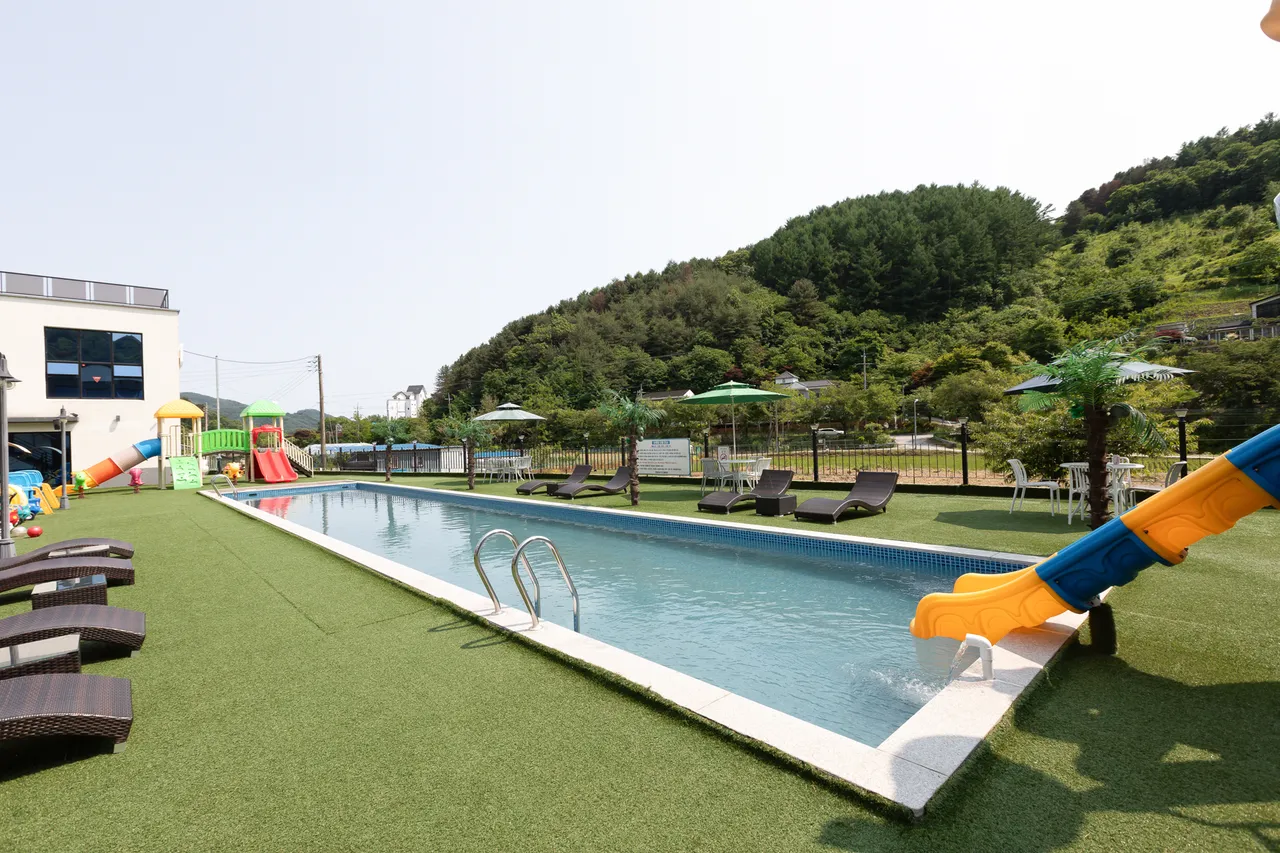 가평 262키즈풀빌라 사진