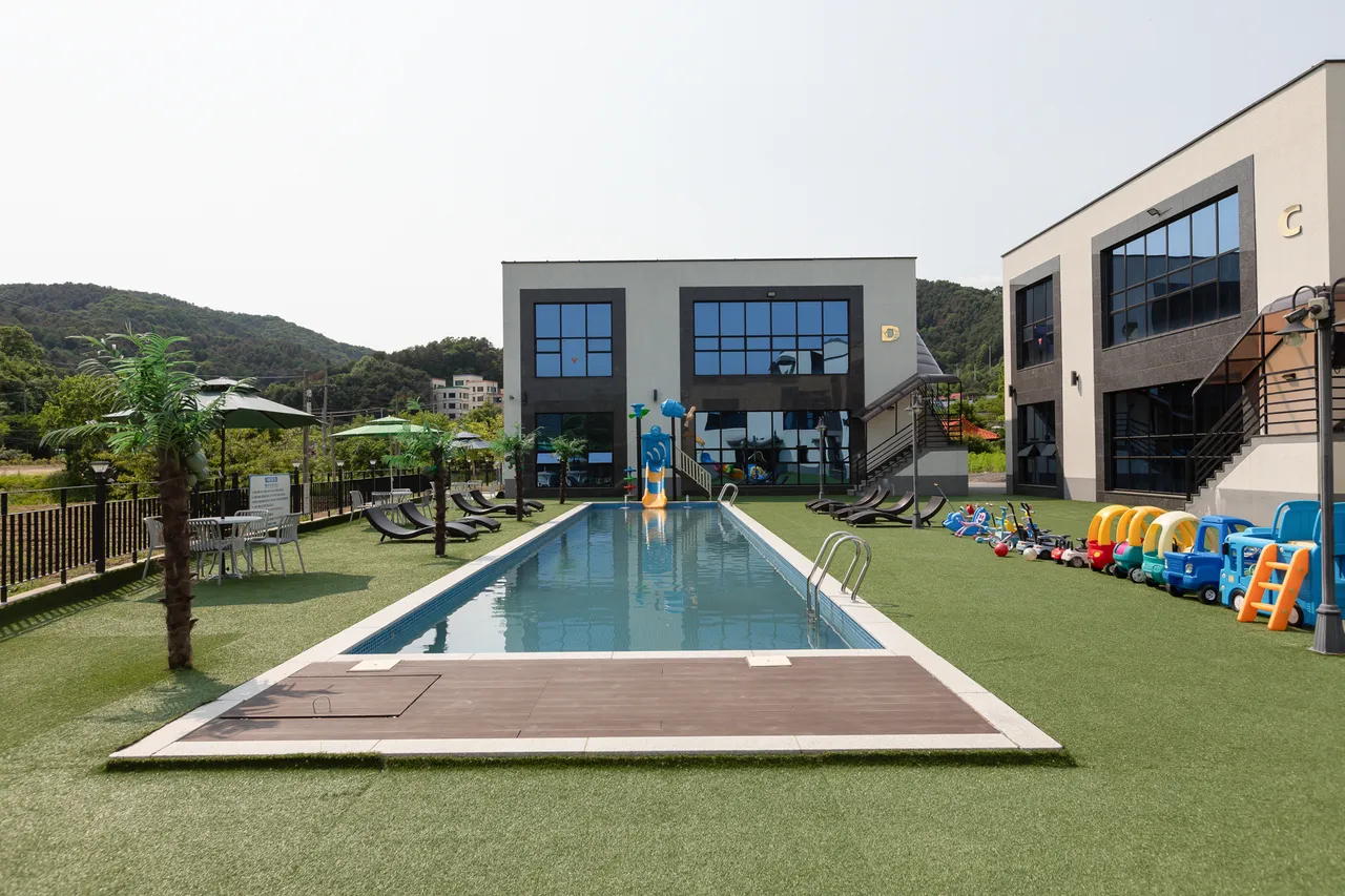 가평 262키즈풀빌라 사진