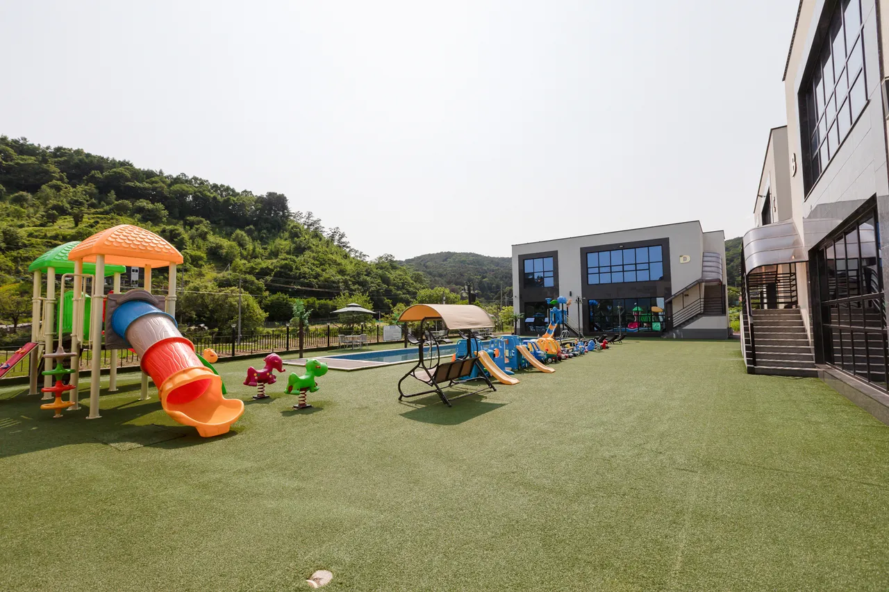 가평 262키즈풀빌라 사진