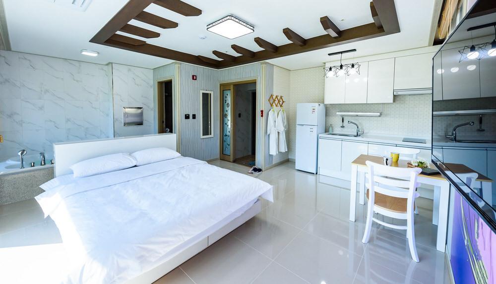 여수 소라노을 스파 펜션